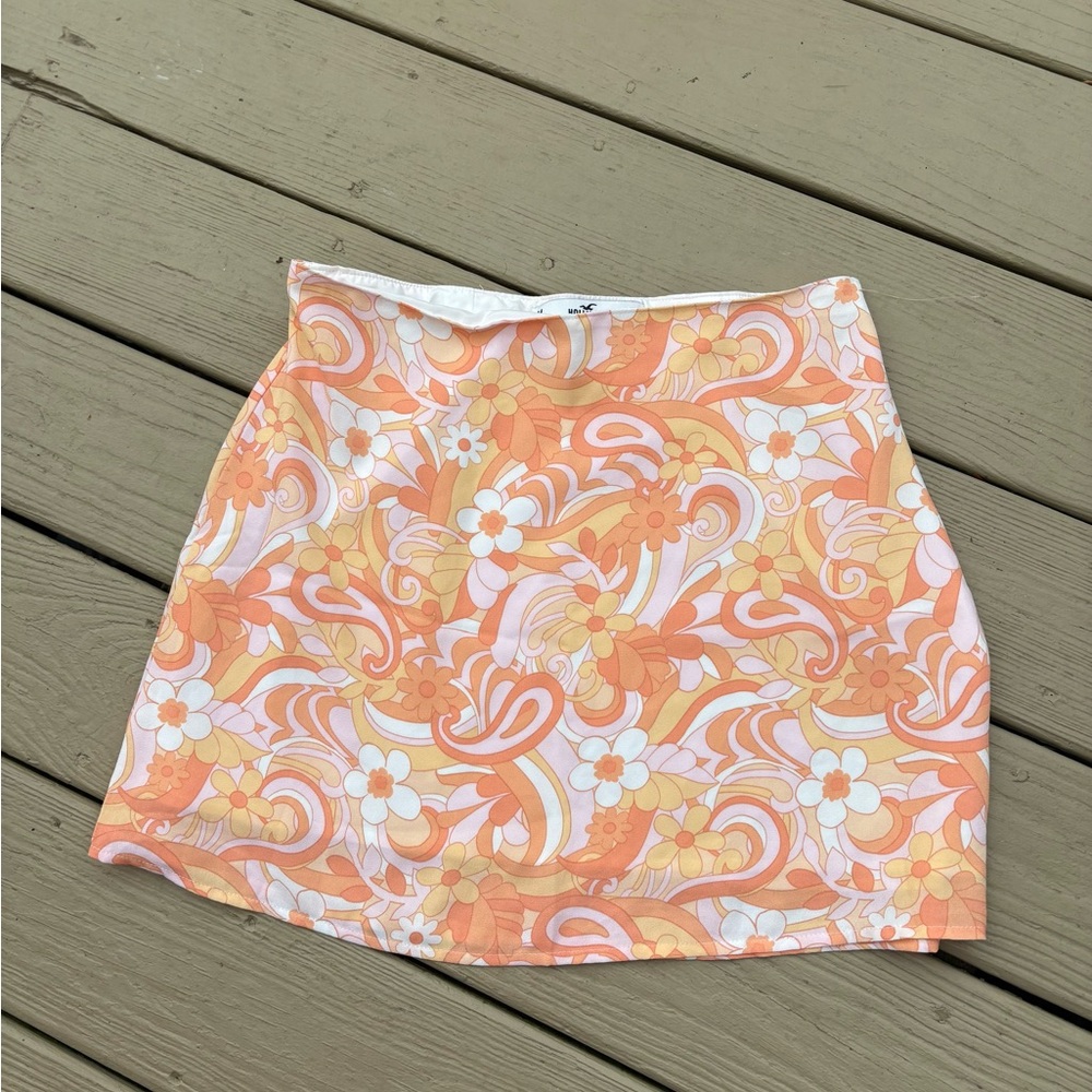 HOLLISTER Floral Patterned Mini Skirt, Size: M